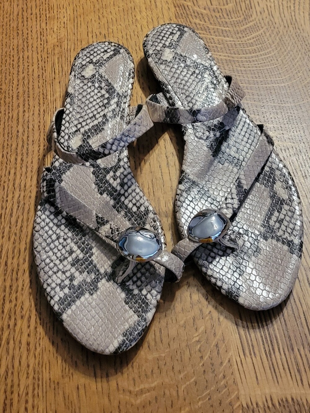 Madewell The Mila Organic Hardware Thong Slide Sandal - Embossed snake print